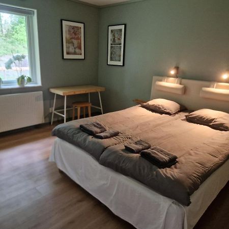 Lantlig Villa Utanfoer Uppsala Alunda Kültér fotó